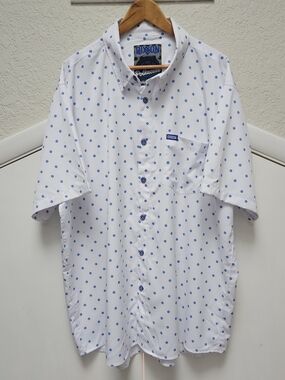 DIXXON Men's Short-Sleeve Button-Up Shirt - White with Blue Dot Print